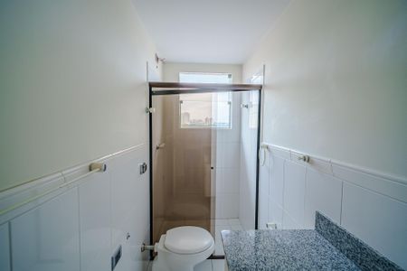 Casa para alugar com 250m², 4 quartos e 3 vagas Casa para alugar com 250m², 4 quartos e 3 vagasBanheiro da Suíte