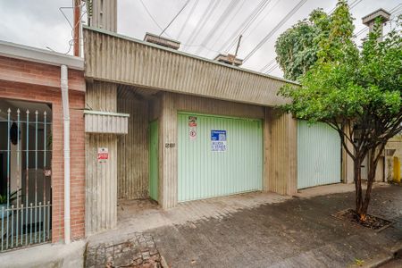 Casa para alugar com 250m², 4 quartos e 3 vagas Casa para alugar com 250m², 4 quartos e 3 vagasFachada
