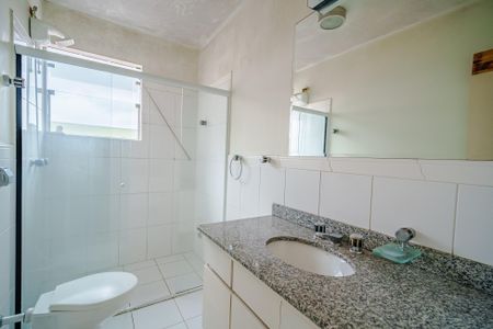 Casa para alugar com 250m², 4 quartos e 3 vagas Casa para alugar com 250m², 4 quartos e 3 vagasBanheiro 2
