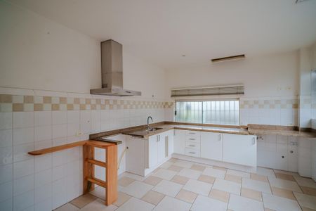Casa para alugar com 250m², 4 quartos e 3 vagas Casa para alugar com 250m², 4 quartos e 3 vagasCozinha