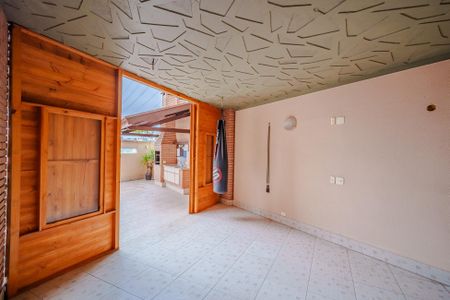 Casa para alugar com 250m², 4 quartos e 3 vagas Casa para alugar com 250m², 4 quartos e 3 vagasÁrea Externa