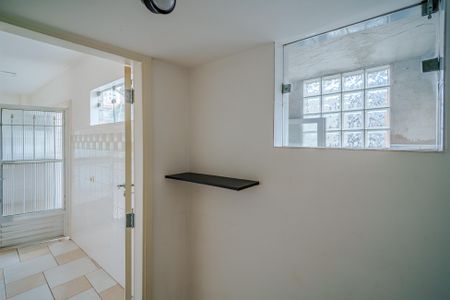 Casa para alugar com 250m², 4 quartos e 3 vagas Casa para alugar com 250m², 4 quartos e 3 vagasDispensa