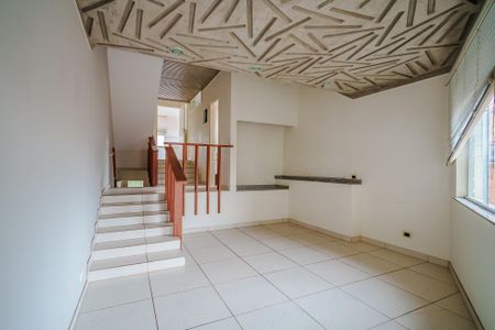 Casa para alugar com 250m², 4 quartos e 3 vagas Casa para alugar com 250m², 4 quartos e 3 vagasSala de Jantar