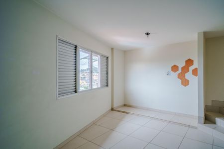 Casa para alugar com 250m², 4 quartos e 3 vagas Casa para alugar com 250m², 4 quartos e 3 vagasSuíte