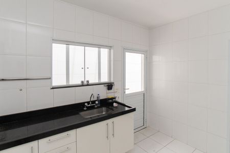 Casa para alugar com 132m², 2 quartos e 2 vagas Casa para alugar com 132m², 2 quartos e 2 vagasCozinha 2