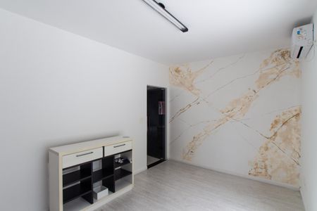 Casa para alugar com 132m², 2 quartos e 2 vagas Casa para alugar com 132m², 2 quartos e 2 vagasQuarto