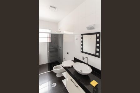 Casa para alugar com 132m², 2 quartos e 2 vagas Casa para alugar com 132m², 2 quartos e 2 vagasBanheiro da Suíte