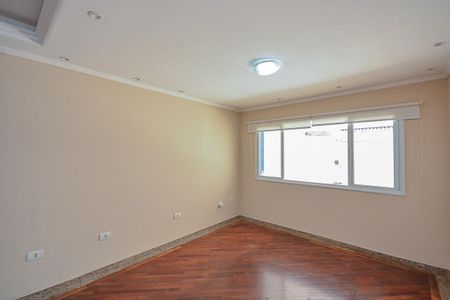 Casa à venda com 210m², 3 quartos e 4 vagas Casa à venda com 210m², 3 quartos e 4 vagasSala