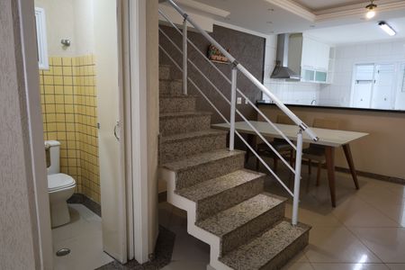 Casa para alugar com 3 quartos, 210m² em Vila São Pedro, São Paulo