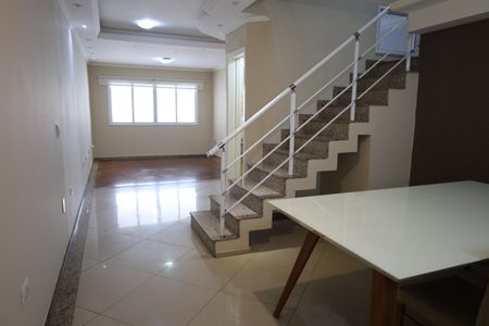 Sala de casa à venda com 3 quartos, 210m² em Vila São Pedro, São Paulo