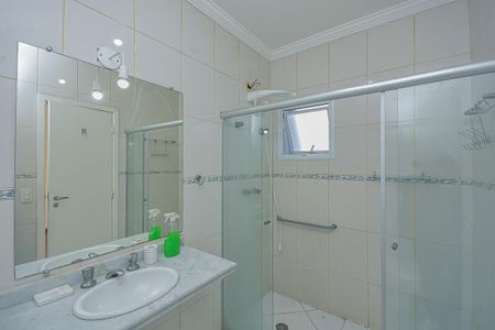 Casa à venda com 210m², 3 quartos e 4 vagas Casa à venda com 210m², 3 quartos e 4 vagasBanheiro 2