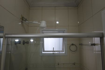 Casa à venda com 210m², 3 quartos e 4 vagasBanheiro da Suíte 2