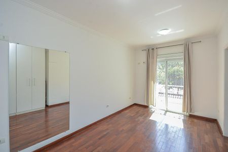 Casa à venda com 210m², 3 quartos e 4 vagas Casa à venda com 210m², 3 quartos e 4 vagasSuíte 3