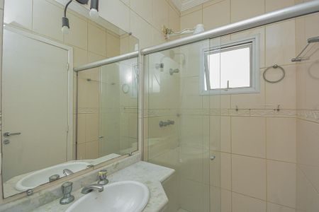 Casa à venda com 210m², 3 quartos e 4 vagas Casa à venda com 210m², 3 quartos e 4 vagasBanheiro 2