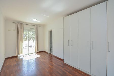Casa à venda com 210m², 3 quartos e 4 vagas Casa à venda com 210m², 3 quartos e 4 vagasSuíte 3