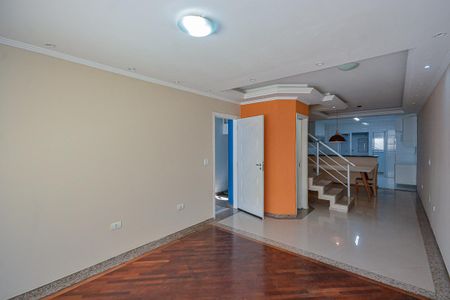 Casa à venda com 210m², 3 quartos e 4 vagas Casa à venda com 210m², 3 quartos e 4 vagasSala