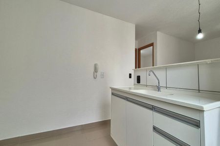 Apartamento para alugar com 45m², 2 quartos e 1 vaga Apartamento para alugar com 45m², 2 quartos e 1 vagaCozinha e Área de Serviço