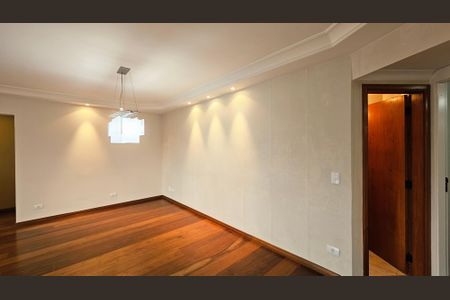 Apartamento para alugar com 274m², 3 quartos e 3 vagas Apartamento para alugar com 274m², 3 quartos e 3 vagasSala