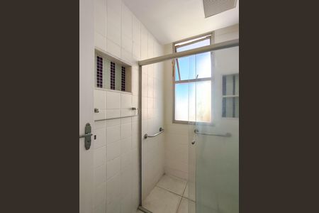 Apartamento à venda com 65m², 2 quartos e 1 vaga Apartamento à venda com 65m², 2 quartos e 1 vagaBanheiro Social