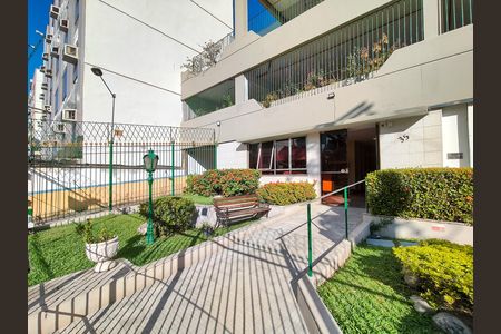 Apartamento à venda com 65m², 2 quartos e 1 vaga Apartamento à venda com 65m², 2 quartos e 1 vagaFachada e portaria