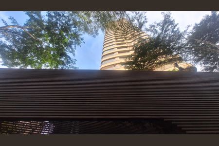 Studio para alugar com 50m², 1 quarto e 2 vagasFachada e portaria