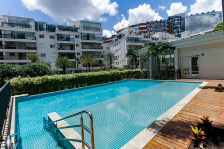 Apartamento para alugar com 125m², 2 quartos e 2 vagasÁrea comum - Piscina