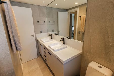 Apartamento para alugar com 125m², 2 quartos e 2 vagasBanheiro