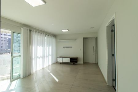 Sala de apartamento para alugar com 2 quartos, 70m² em Água Verde, Curitiba