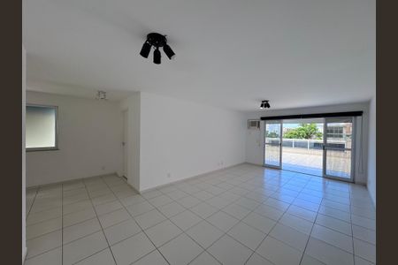 Sala de apartamento para alugar com 3 quartos, 194m² em Recreio dos Bandeirantes, Rio de Janeiro