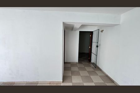 Casa à venda com 300m², 3 quartos e 3 vagas Casa à venda com 300m², 3 quartos e 3 vagasÁrea comum