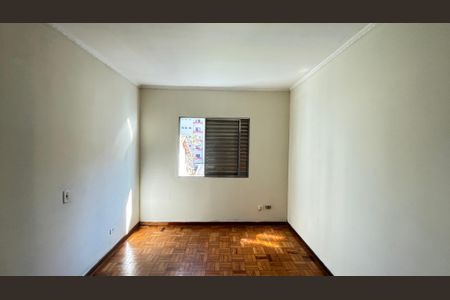 Casa à venda com 300m², 3 quartos e 3 vagas Casa à venda com 300m², 3 quartos e 3 vagasQuarto 2
