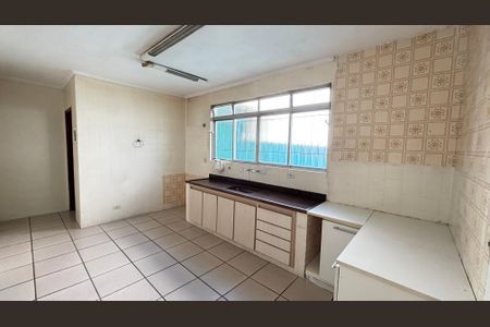 Casa à venda com 300m², 3 quartos e 3 vagas Casa à venda com 300m², 3 quartos e 3 vagasCozinha