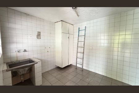 Casa à venda com 300m², 3 quartos e 3 vagas Casa à venda com 300m², 3 quartos e 3 vagasÁrea de Serviço