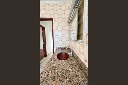 Casa à venda com 300m², 3 quartos e 3 vagas Casa à venda com 300m², 3 quartos e 3 vagasBanheiro