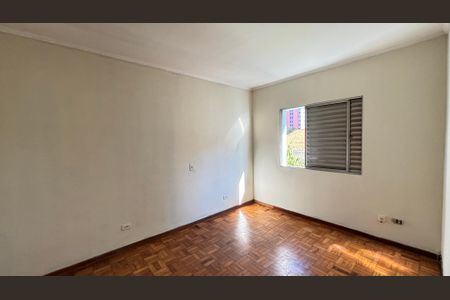 Casa à venda com 300m², 3 quartos e 3 vagas Casa à venda com 300m², 3 quartos e 3 vagasQuarto 2