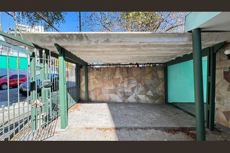 Casa à venda com 300m², 3 quartos e 3 vagas Casa à venda com 300m², 3 quartos e 3 vagasGaragem