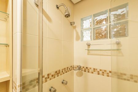 Apartamento para alugar com 80m², 2 quartos e 2 vagasBanheiro Social