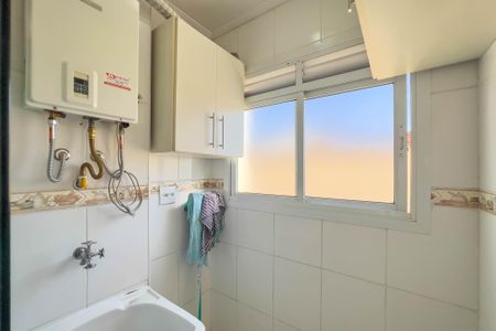 Apartamento para alugar com 49m², 2 quartos e 1 vagaCozinha e área de serviço 