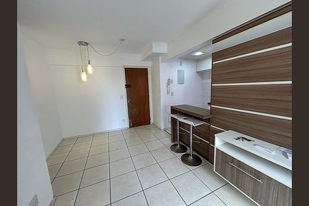 Sala de apartamento à venda com 2 quartos, 51m² em Del Castilho, Rio de Janeiro