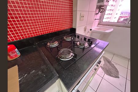 Cozinha de apartamento para alugar com 2 quartos, 51m² em Del Castilho, Rio de Janeiro