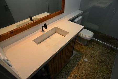 Apartamento à venda com 259m², 3 quartos e 2 vagasBanheiro Suíte