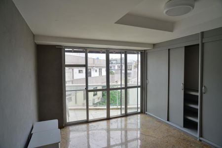 Apartamento à venda com 259m², 3 quartos e 2 vagasQuarto