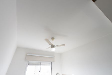 Apartamento à venda com 230m², 4 quartos e 4 vagas Apartamento à venda com 230m², 4 quartos e 4 vagasQuarto 2 - Suite