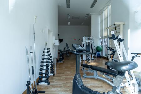 Apartamento à venda com 230m², 4 quartos e 4 vagas Apartamento à venda com 230m², 4 quartos e 4 vagasAcademia