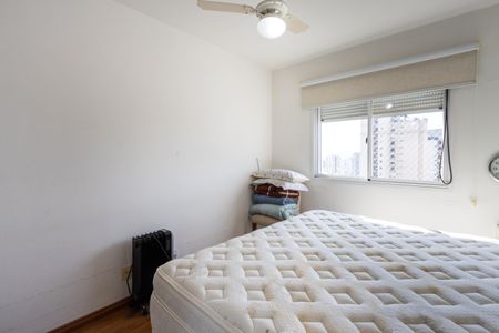 Apartamento à venda com 230m², 4 quartos e 4 vagas Apartamento à venda com 230m², 4 quartos e 4 vagasQuarto 2 - Suite