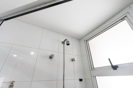 Apartamento à venda com 230m², 4 quartos e 4 vagas Apartamento à venda com 230m², 4 quartos e 4 vagasQuarto 2 - Banheiro da Suite