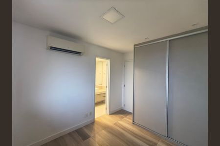 Apartamento à venda com 98m², 2 quartos e 2 vagas Apartamento à venda com 98m², 2 quartos e 2 vagasSuíte