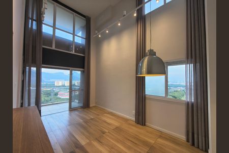Apartamento à venda com 98m², 2 quartos e 2 vagas Apartamento à venda com 98m², 2 quartos e 2 vagasSala
