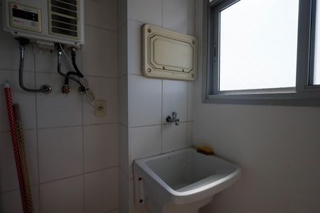 Apartamento à venda com 58m², 2 quartos e 1 vaga Apartamento à venda com 58m², 2 quartos e 1 vagaÁrea de Serviço