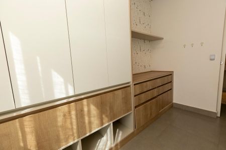 Apartamento para alugar com 70m², 2 quartos e 1 vaga Apartamento para alugar com 70m², 2 quartos e 1 vagaQuarto
